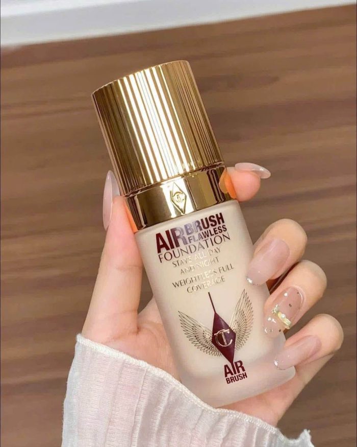 Kem nền Charlotte Tilbury Airbrush Flawless Foundation