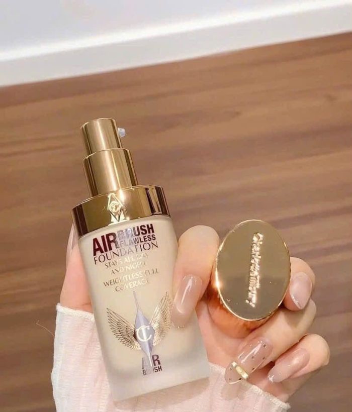 Kem nền Charlotte Tilbury Airbrush Flawless Foundation