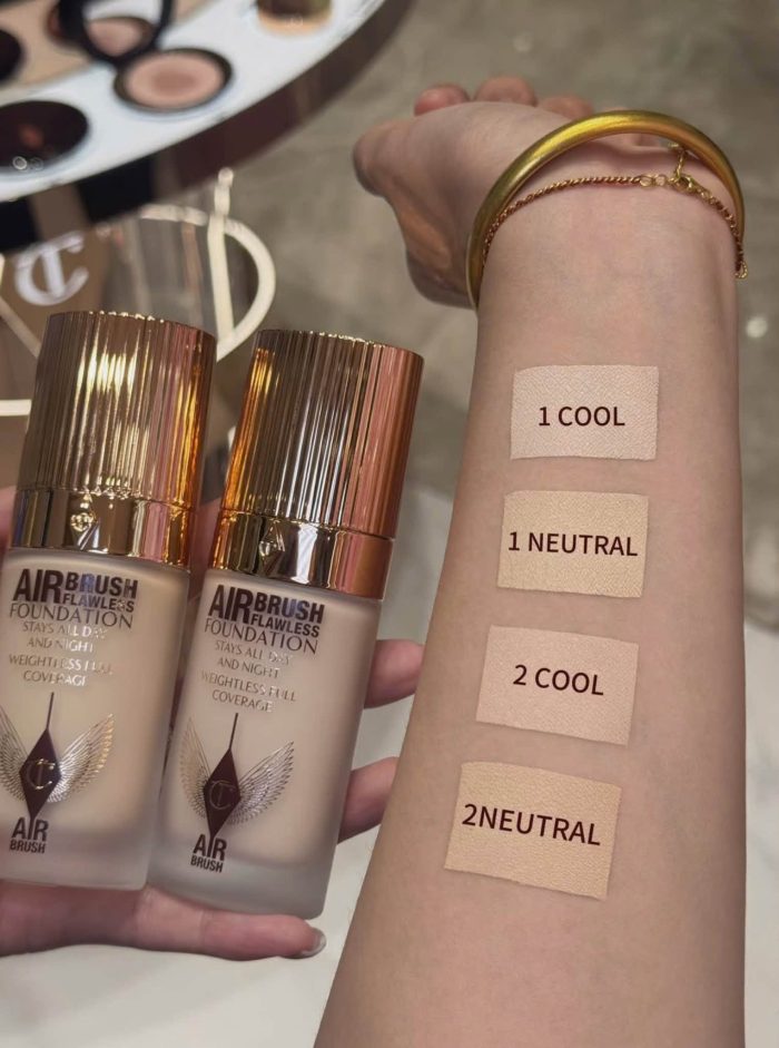 Kem nền Charlotte Tilbury Airbrush Flawless Foundation