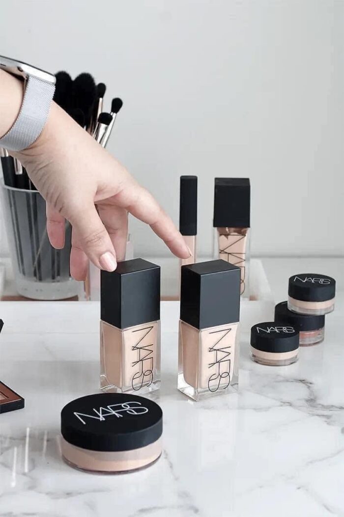 Kem Nền Nars Light Reflecting Foundation