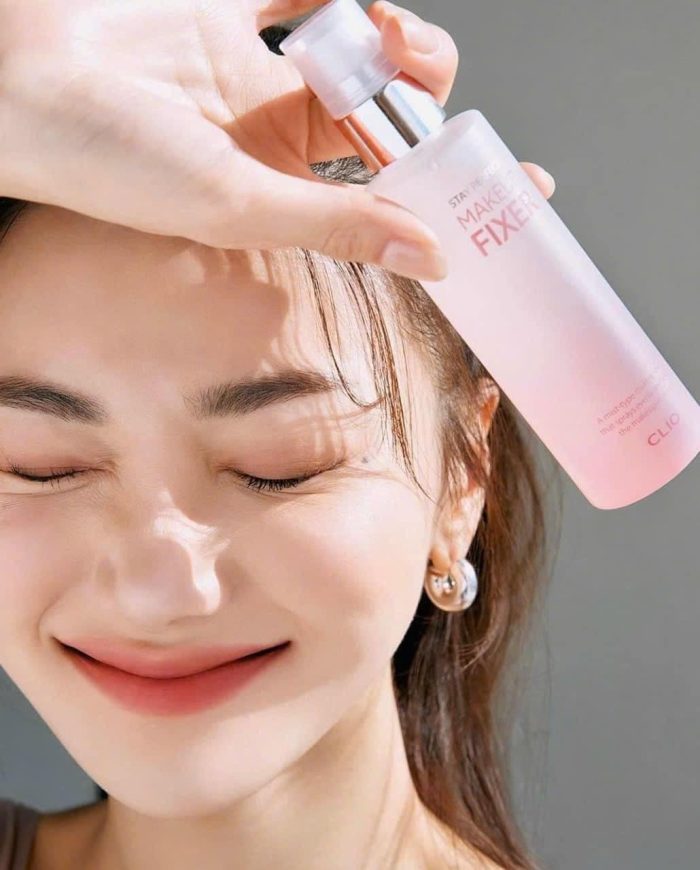 Xịt khóa nền Clio Makeup Glow Fixer
