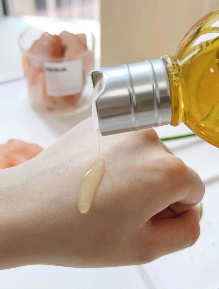 Dầu dưỡng thể L'Occitane Amande Sublime Huile Souplesse