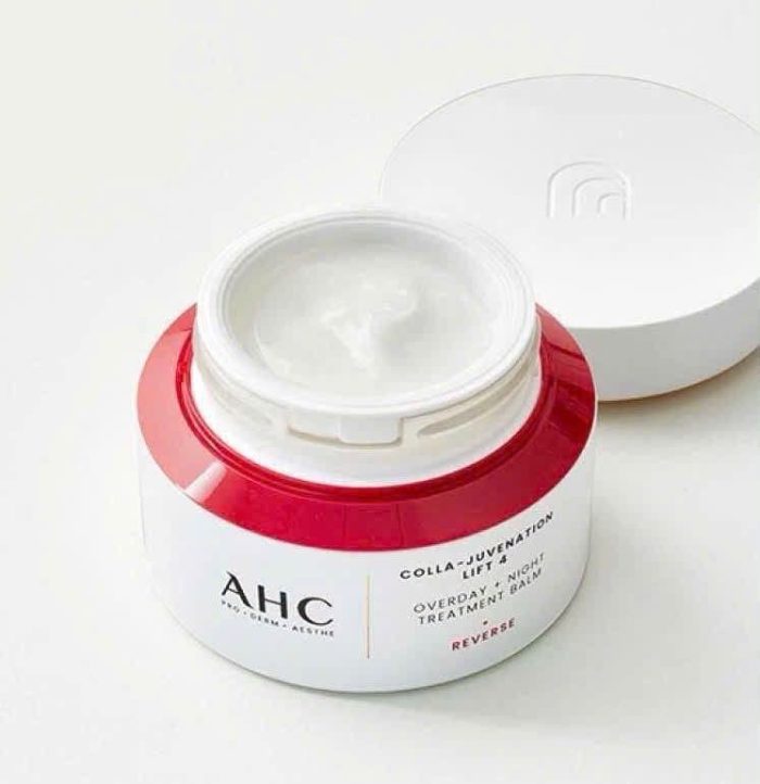 Kem dưỡng AHC