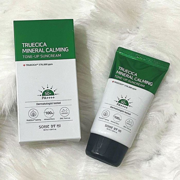 Kem chống nắng Some By Mi Truecica Mineral Calming Tone-up Suncream